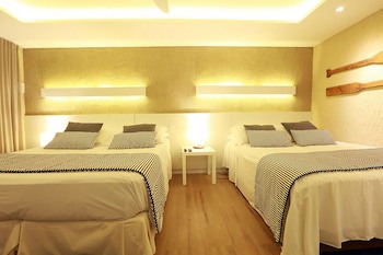 Dolphin Hotel