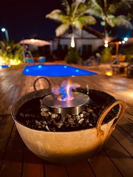 Dolphin Hotel