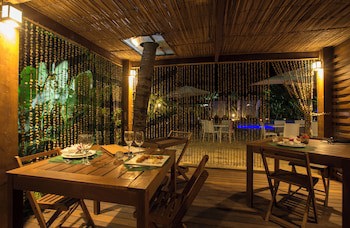 Dolphin Hotel