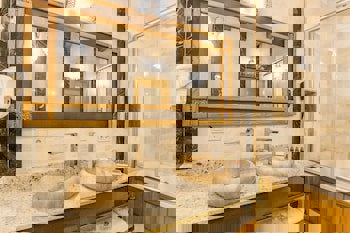 Imperial Cave Suites & Spa