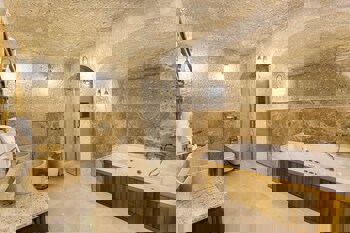 Imperial Cave Suites & Spa