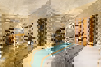 Imperial Cave Suites & Spa