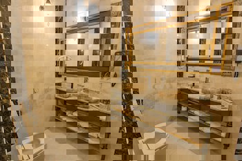 Imperial Cave Suites & Spa