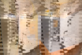 Imperial Cave Suites & Spa