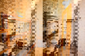 Imperial Cave Suites & Spa