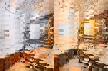 Imperial Cave Suites & Spa