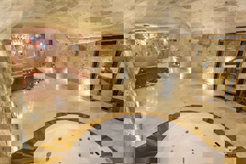 Imperial Cave Suites & Spa