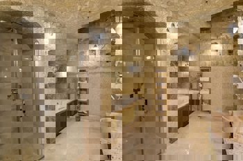 Imperial Cave Suites & Spa