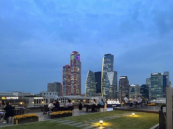 Glad Yeouido