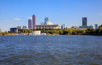 Glad Yeouido