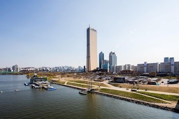 Glad Yeouido