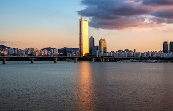Glad Yeouido