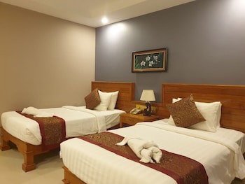 Aristocrat Residence & Hotel