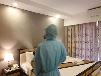 Aristocrat Residence & Hotel