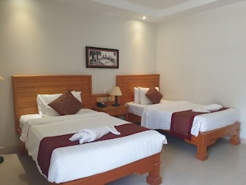 Aristocrat Residence & Hotel