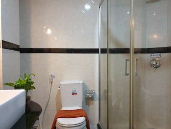 Aristocrat Residence & Hotel