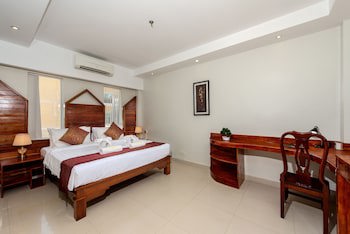 Aristocrat Residence & Hotel