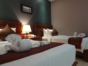 Aristocrat Residence & Hotel