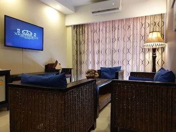 Aristocrat Residence & Hotel