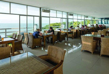 Aristocrat Residence & Hotel