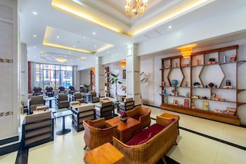 Aristocrat Residence & Hotel