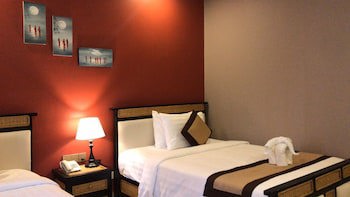Aristocrat Residence & Hotel