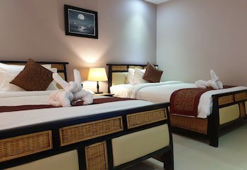 Aristocrat Residence & Hotel