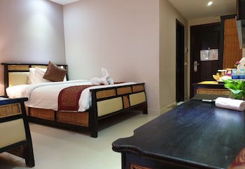 Aristocrat Residence & Hotel
