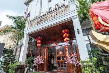 Aristocrat Residence & Hotel