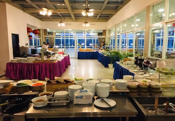 Aristocrat Residence & Hotel