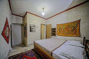 Elysee Cave House