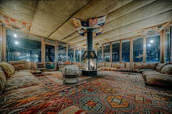 Elysee Cave House