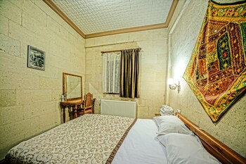 Elysee Cave House