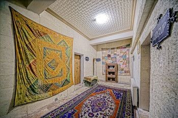 Elysee Cave House