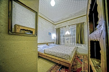 Elysee Cave House