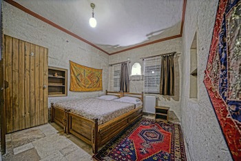 Elysee Cave House