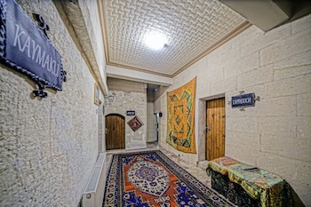 Elysee Cave House