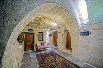 Elysee Cave House