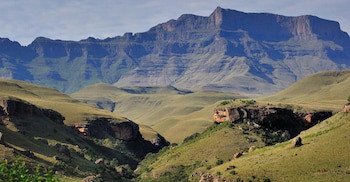 Antbear Drakensberg Lodge
