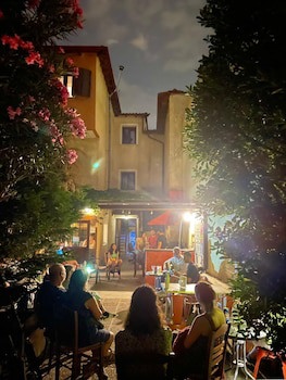 Arabas - Hostel