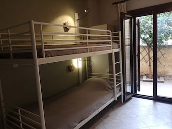 Arabas - Hostel