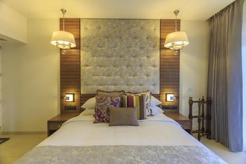 Acron Waterfront Resort