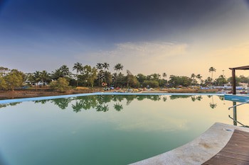 Acron Waterfront Resort