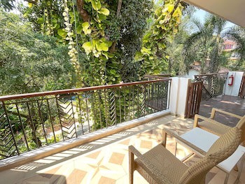 Acron Waterfront Resort