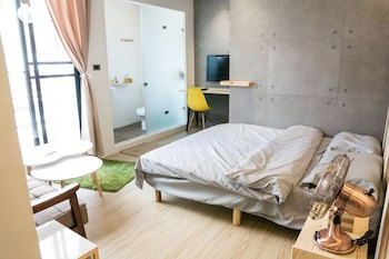 Baker Street Design Inn