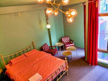 Baker Street Design Inn