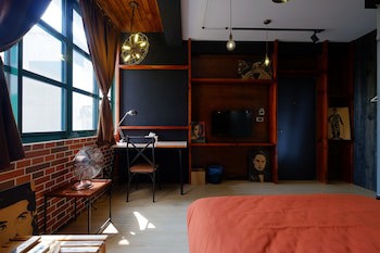 Baker Street Design Inn