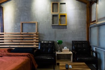 Baker Street Design Inn