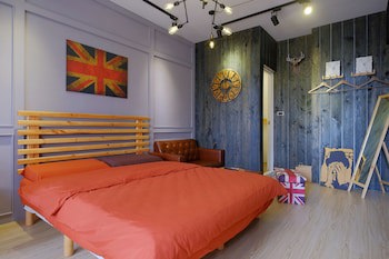 Baker Street Design Inn