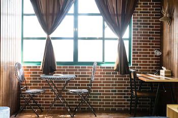 Baker Street Design Inn